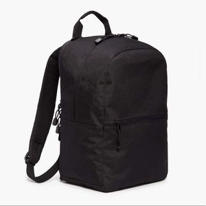 Lo & Sons Hanover 2 Black Backpack